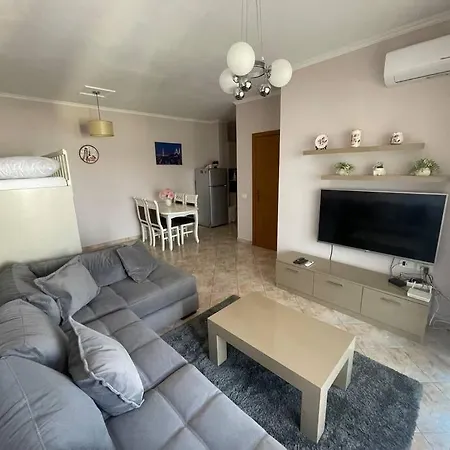 , Summer Apartment